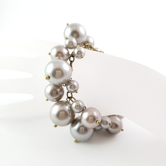 Not for sale - J. Crew Statement Bracelet Jumbo Pearls Grey - Picture 2 of 13